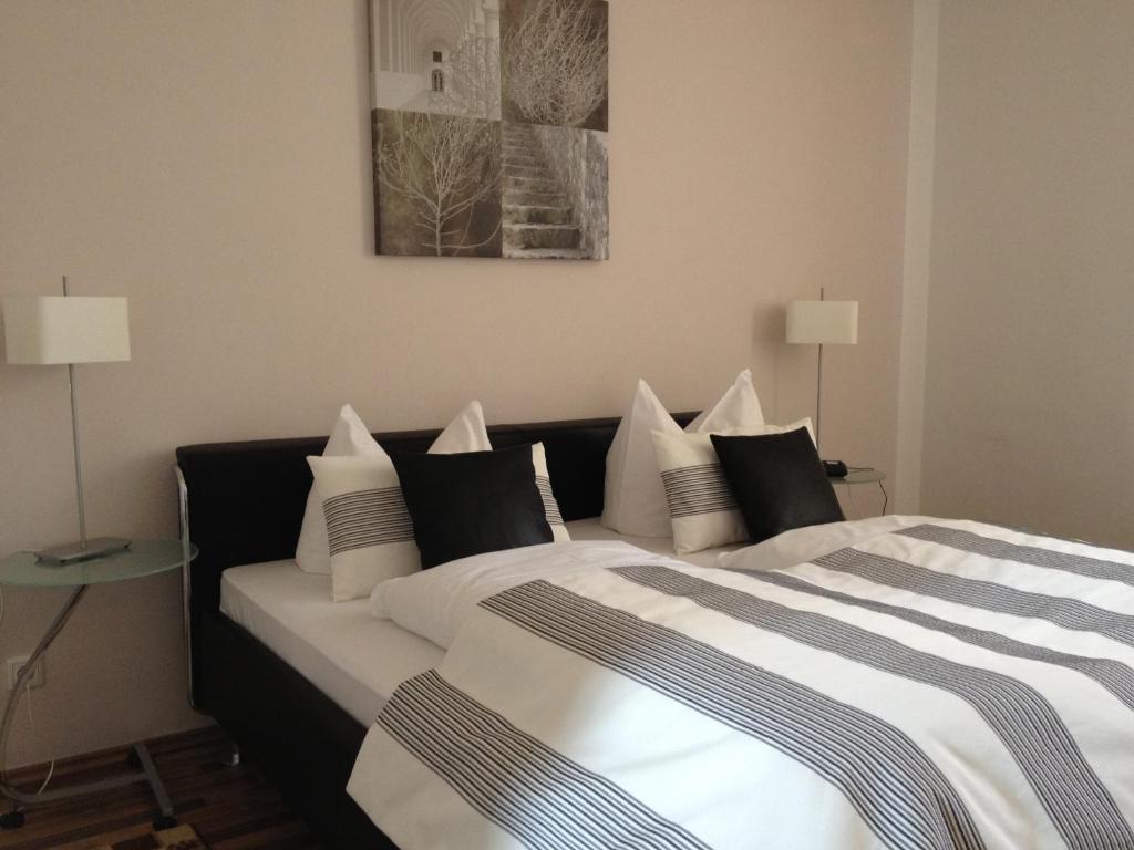 Hotel Schlee Hohenschäftlarn Quarto foto